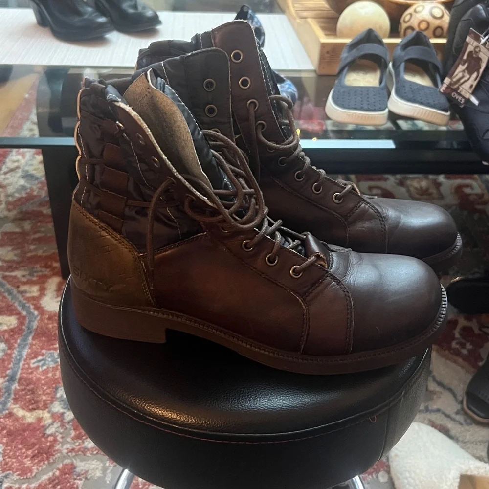 Men's Dark Brown Leather Lace-Up Boots for hiking 🥾, mountains , snow, size 10.5